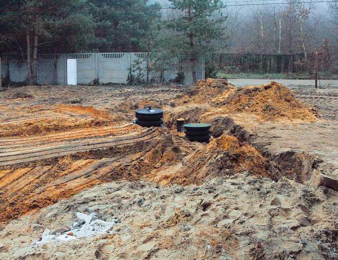 Budowa oczyszczalni ścieków - zasypanie oczyszczalni