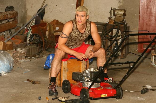 Mateusz Damięcki - Czarny
