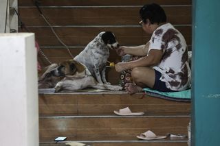 Supertajfun w Filipinach. Dwie osoby zginęły, ponad milion ewakuowanych