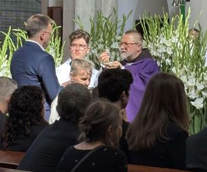 Szymon Hołownia na pogrzebie Stanisława Sojki