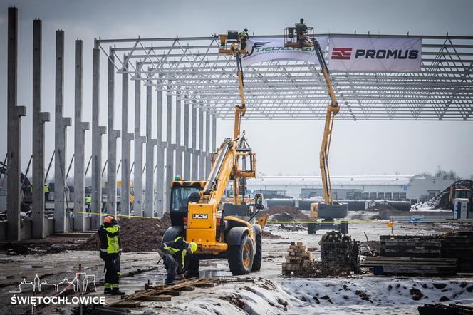 Budowa nowej hali produkcyjnej firmy Alstom na ukończeniu ZDJĘCIA