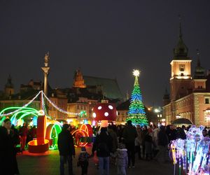 Świąteczna iluminacja placu Zamkowego 7.12.2024