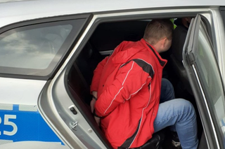UKRAINIEC pił w trakcie jazdy! Jechał SLALOMEM po autostradzie! Miał ponad 3 promile alkoholu [ZDJĘCIA]