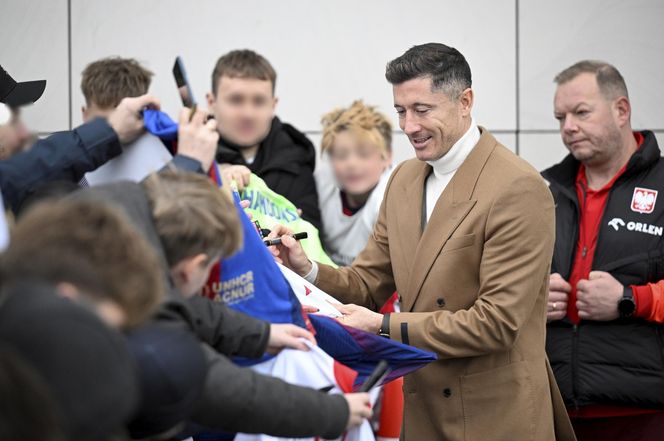 Robert Lewandowski z zegarkiem wartym kawalerkę przyjechał na kadrę! Na ręce miał prawdziwą fortunę