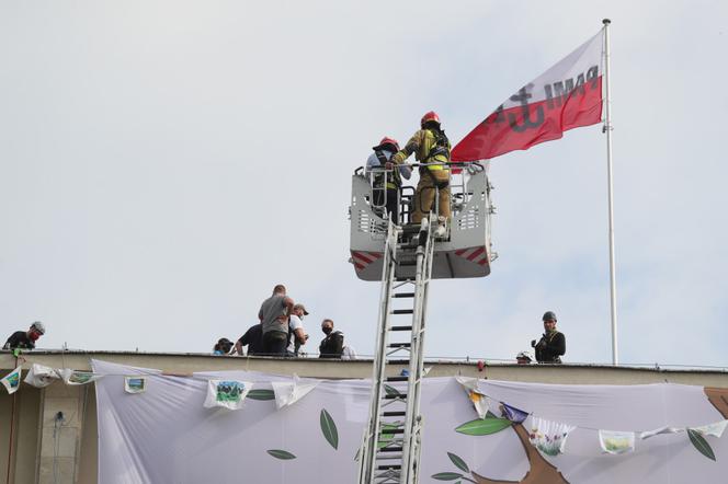 Aktywiści weszli na dach Ministerstwa