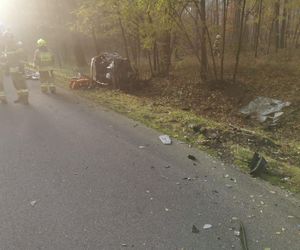 Śmiertelny wypadek pod Pajęcznem. 33-latek zginął w zderzeniu z tirem [ZDJĘCIA]