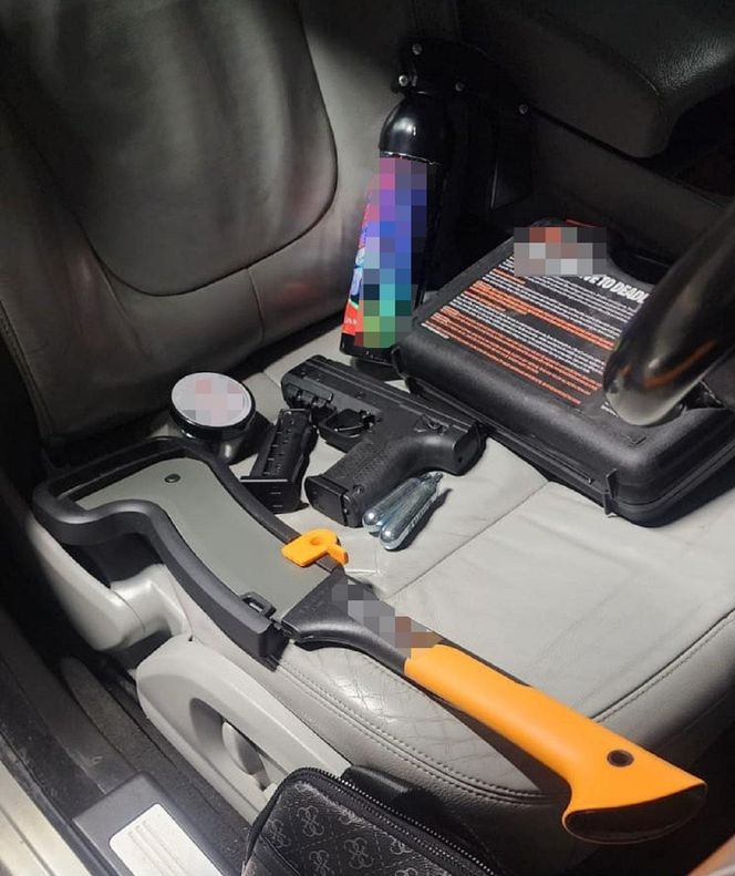 Wojna pseudokibiców w Toruniu. Nieoficjalnie: policja zatrzymała Denisa Z. i 15-latka