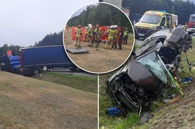 Śmiertelny wypadek pod Łowiczem. Czterech mężczyzn z busa zginęło w zderzeniu z tirem [ZDJĘCIA].