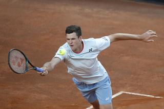 Hubert Hurkacz ODPADŁ z Roland Garros w I rundzie! Polak wygrał dwa pierwsze sety, ale potem zgasł