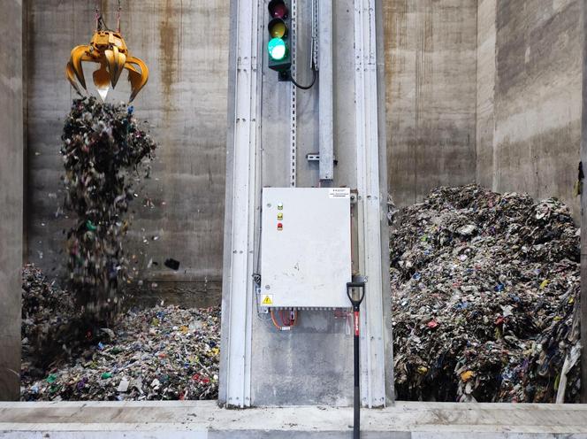 Trwa rozruch olsztyńskiej spalarni śmieci. Tak wygląda od środka [ZDJĘCIA]