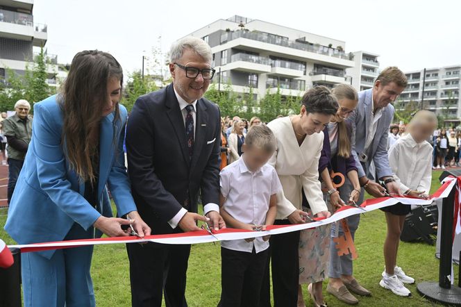 Rozpoczęcie roku w nowej szkole na Mokotowie. Zbudował ją deweloper