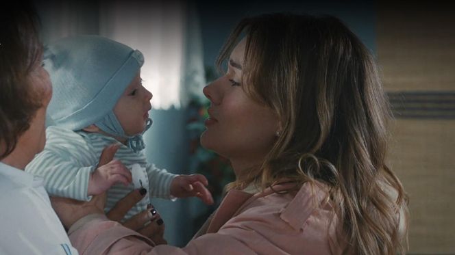 M jak miłość odc. 1881. Franka (Dominika Kachlik), Marysia (Małgorzata Pieńkowska), Antoś (Mark Myronenko)