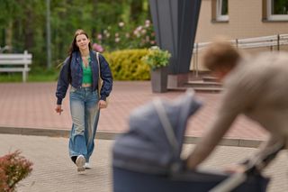 Na Wspólnej odc. 4067. Igor (Jakub Wesołowski), Julka (Maja Oświecińska)