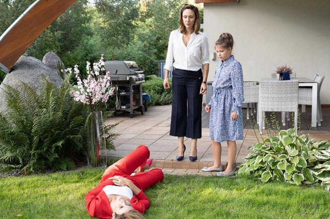 Na dobre i na złe, odcinek 721. Matylda (Amelia Czaja), Aleksa Wiedeńska (Michalina Sosna), Kasia (Ilona Ostrowska)