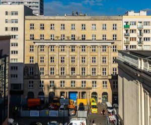 Kamienica na ul. Moniuszki 8 w Warszawie