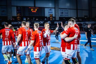 Rebud KPR Ostrovia : z Wybrzeżem Gdańsk w play-off