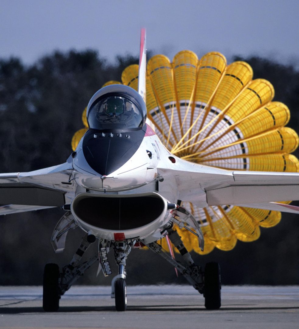 Myśliwce F-2