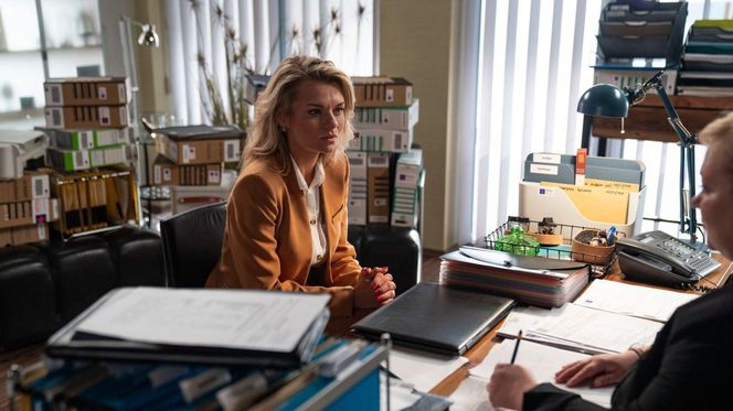 Na dobre i na złe odc. 965. Elżbieta Czajkowska (Katarzyna Cynke), Agata (Emilia Komarnicka)