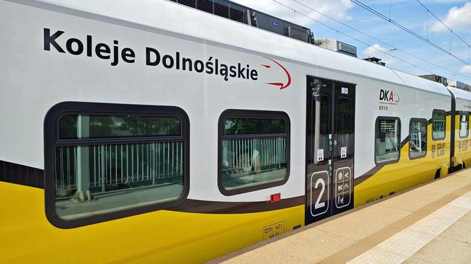 Jak tanio podróżować w długi weekend? Pociągiem po Dolnym Śląsku za mniej niż 30 zł!