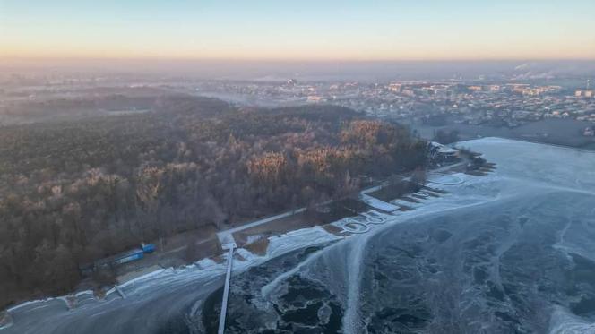 Fenomenalny pomost na Jeziorze Słupeckim