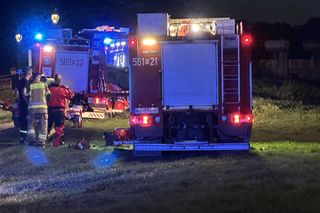 Akcja służb pod Warszawą. Ciało zwisało głową w dół z zapory wodnej