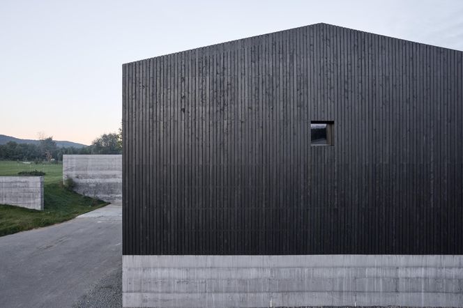 Siedziba i salon wystawowy firmy Janošík