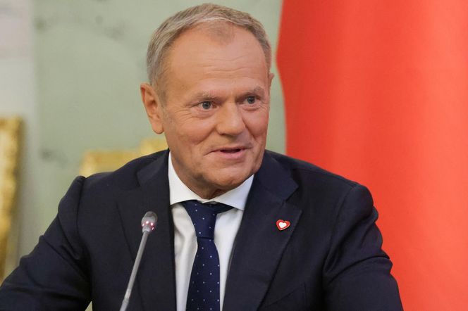 Iskrzy między Donaldem Tuskiem a Karolem Nawrockim