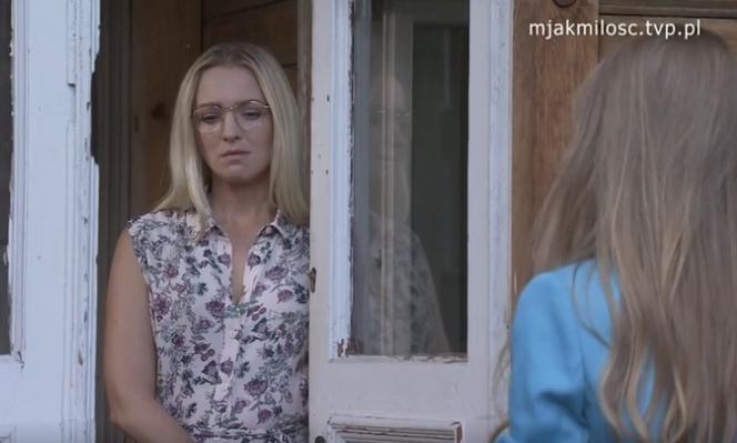 M jak miłość. Luiza (Dominika Kryszczyńska), Joasia (Barbara Kurdej-Szatan)