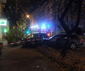 Lublin. Pijany staranował zaparkowane pojazdy na ul. Chopina. Gonili go świadkowie [ZDJĘCIA]