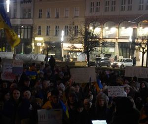 Manifestacja w trzecią rocznicę wybuchu wojny w Ukrainie