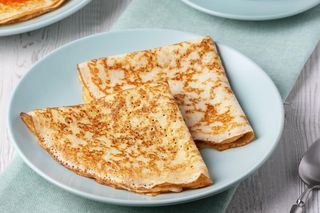 Ani kefir, ani maślanka. Najlepsze naleśniki robię z tym smacznym serkiem 