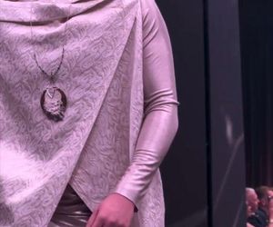 Syn Anny Przybylskiej modelem! Tak Szymon Bieniuk zaprezentował się na wybiegu obok Sworowskiej, Popiel i Kupisza