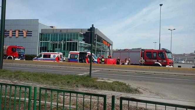 Śmiertelny wypadek w Krakowie. Na przejściu dla pieszych zginął rowerzysta