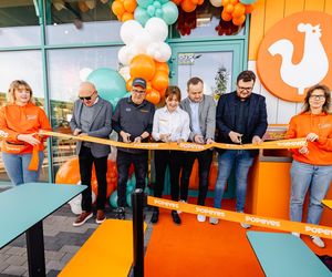 Czekali na to nawet 10 godzin! Szaleństwo na otwarciu Popeyes w Częstochowie