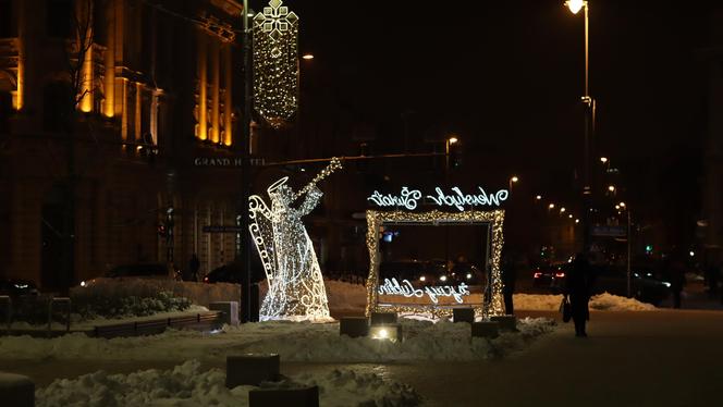 Lublin rozbłysnął milionem światełek! Iluminacje w mieście już działają [GALERIA]