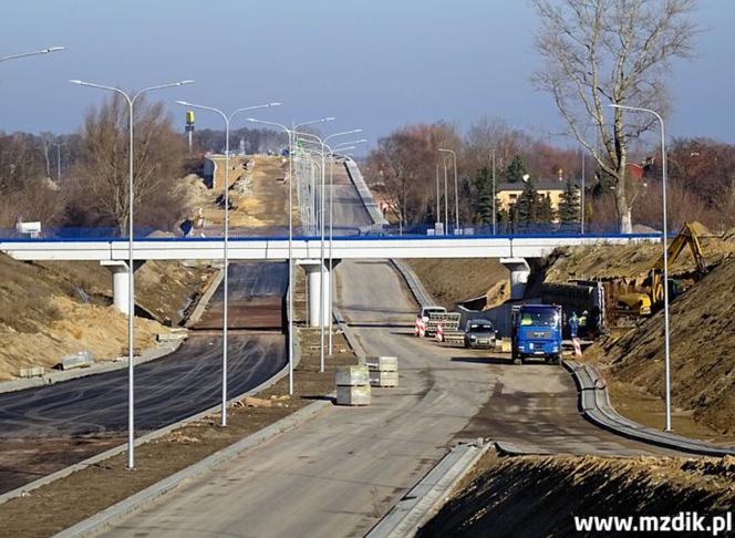 Przebudowa alei Wojska Polskiego bez zimowej przerwy