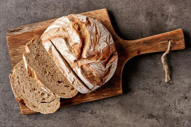 CHLEB - wartość odżywcza, rodzaje. Przepisy na zdrowy domowy chleb