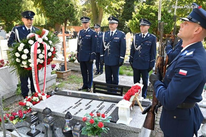 Racibórz: Odsłonięto obelisk poświęcony tragicznie zmarłemu asp. Michałowi Kędzierskiemu