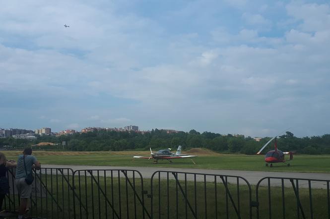 Piknik Lotniczy na pasie startowym w Czyżynach.