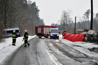Wypadek busa w Lidzbarku. Jedna osoba nie żyje
