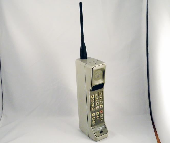50 Lat Temu Pokazano Pierwszy Telefon Kom rkowy Ta Marka Dzia a Do 50 Lat Temu Pokazano Pierwszy Telefon Kom rkowy Ta Marka Dzia a Do