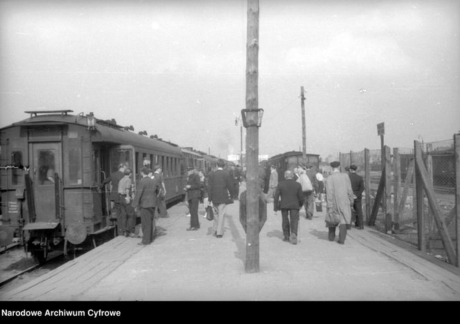 Warszawa. Dworzec Wileński dawniej i dziś