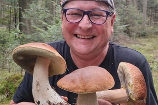 Muzyk Janusz Stasiak zbierał grzyby w Świętokrzyskiem