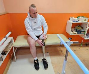 W 2019 roku stracił nogę w wypadku teraz dostał najnowocześniejszą protezę
