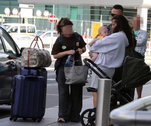 Marcin Hakiel z rodziną lecą na wakacje