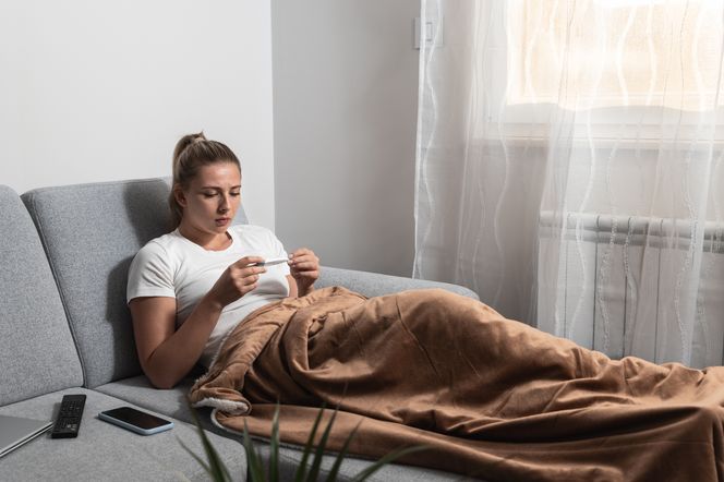 Masz przeziębienie? Oto 10 popartych nauką sposobów na skrócenie choroby