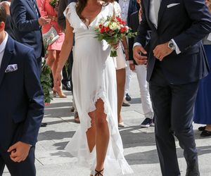 Porównaliśmy suknie ślubne córek prezydentów