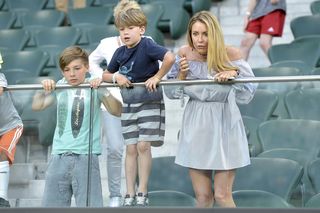 Tak wyglądała Rozenek po urodzeniu Henia. Wystarczyły dwa triki, aby zrobić formę życia i to bez liczenia kalorii