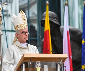 Uroczysta msza święta i Apel Pamięci w Warszawie