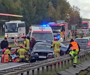 Wypadek na autostradzie A4. Kobieta zmarła w szpitalu